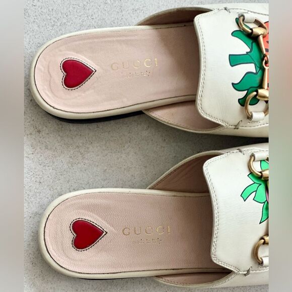 Gucci Princetown Leather Off White Strawberry Slip on Horsebit Flat Mules Sz 38 - Picture 2 of 12